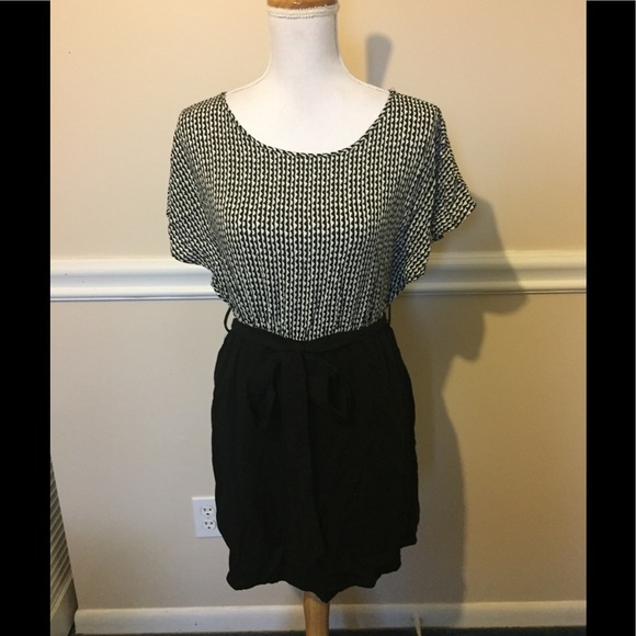 Forever 21 Dresses & Skirts - 💕Last Chance💕Forever 21 Dress Size Small